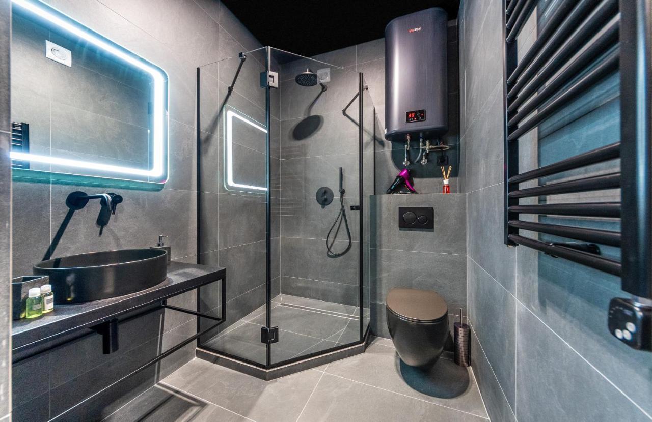 Apartment Premium Lux Apartments: French Quarter With Bath Kyiv