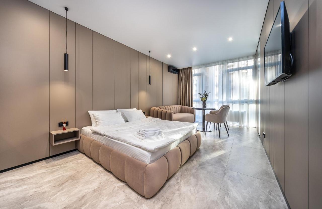 Apartment Premium Lux Apartments: French Quarter With Bath Kyiv