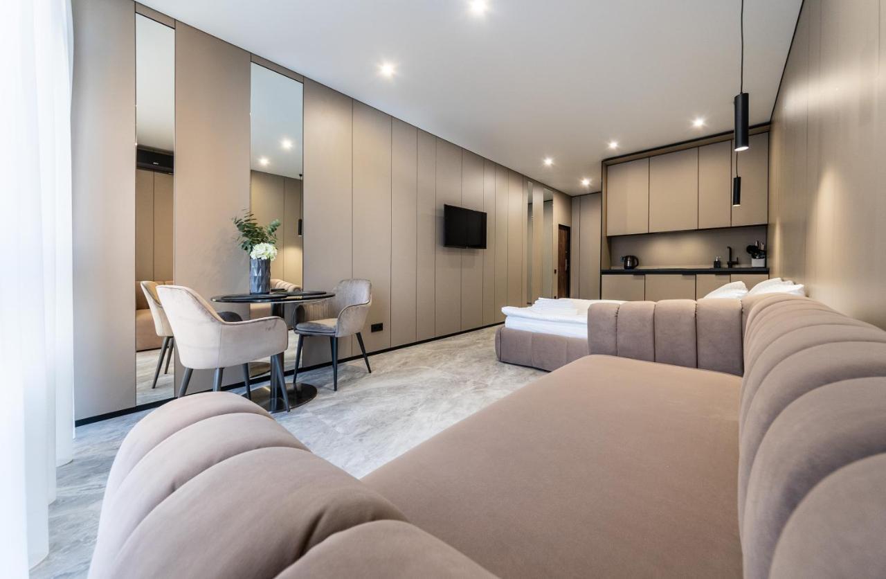 Premium Lux Apartments: French Quarter With Bath *
